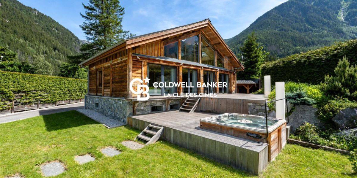 Chalet bois avec jacuzzi