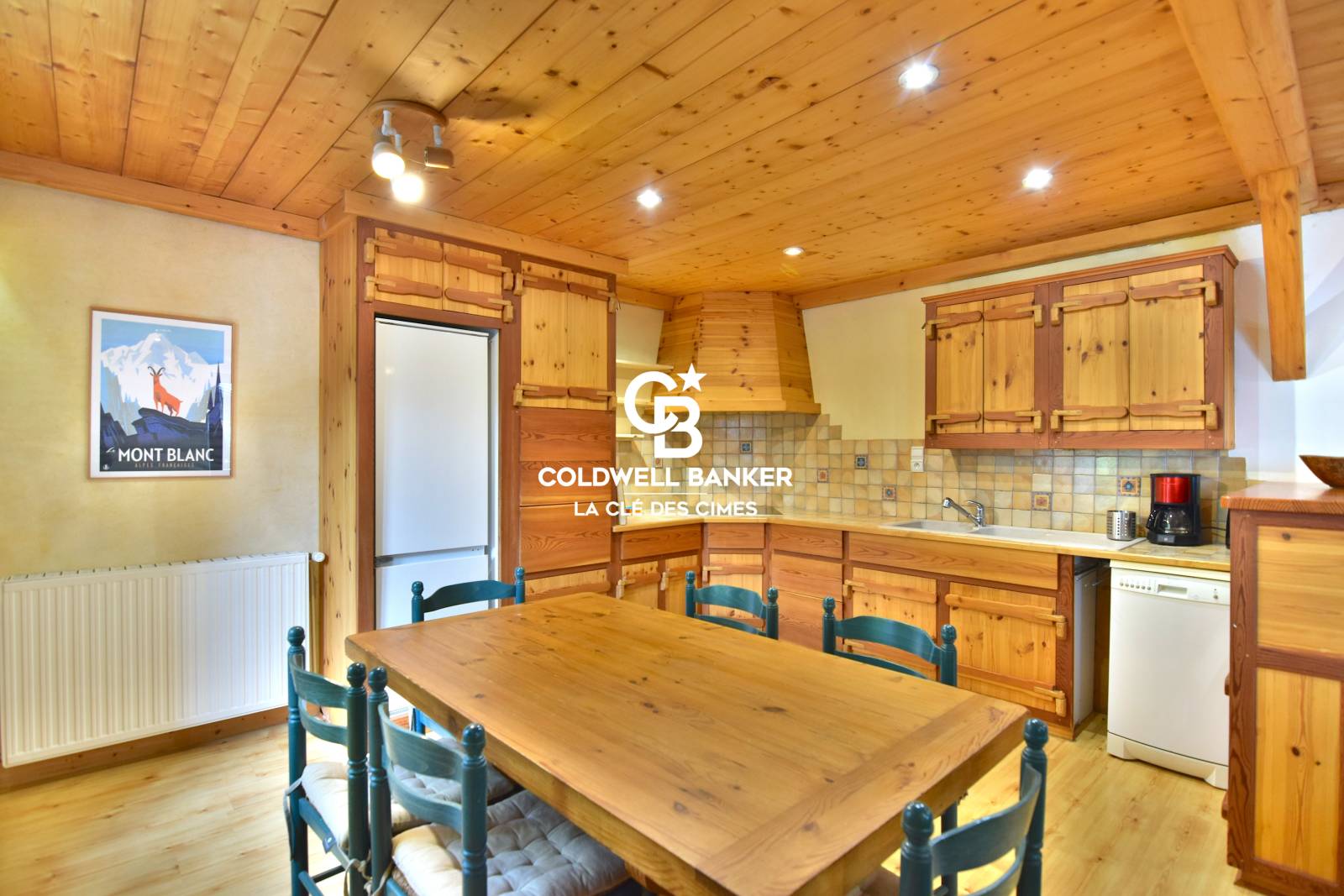 A vendre appartement 4 pièces à Chamonix 74400 situé aux Moussoux, 3 chambres, 79m² dans une petite copropriété