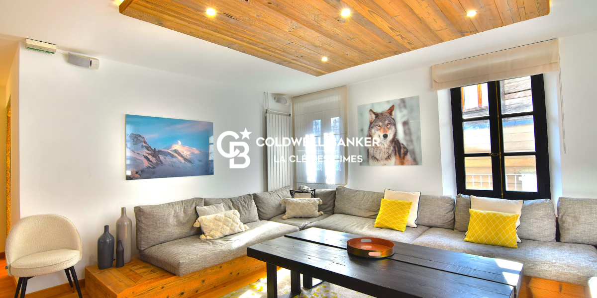 A acheter maison de village rénovée récemment avec ses 8 chambres située à Chamonix au coeur du secteur d'Argentière