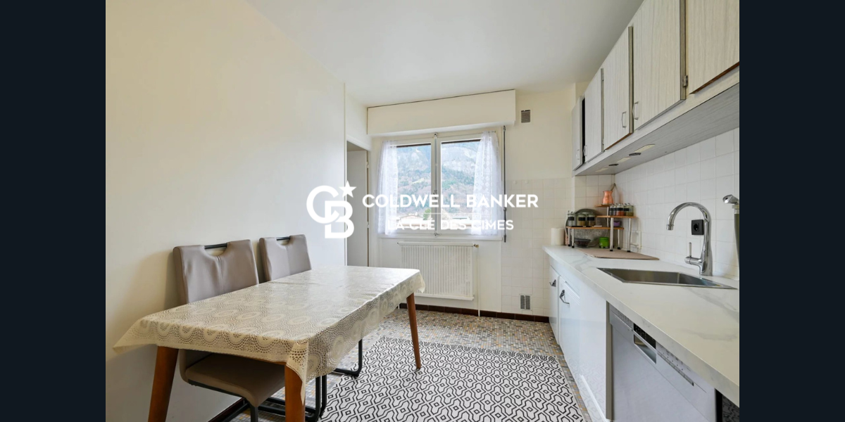 Appartement T4 et ses 3 chambres, d'une surface de 77.32m² situé dans le centre ville de Sallanches