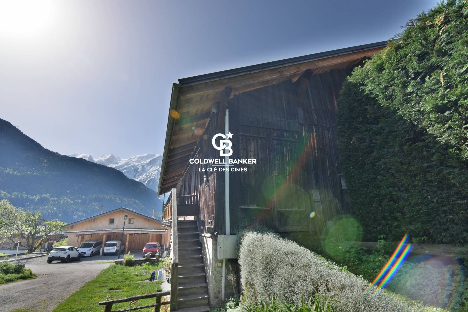 A vendre appartement de type grange à Servoz 74310 d'une grande surface à rénover, dans une petite copropriété