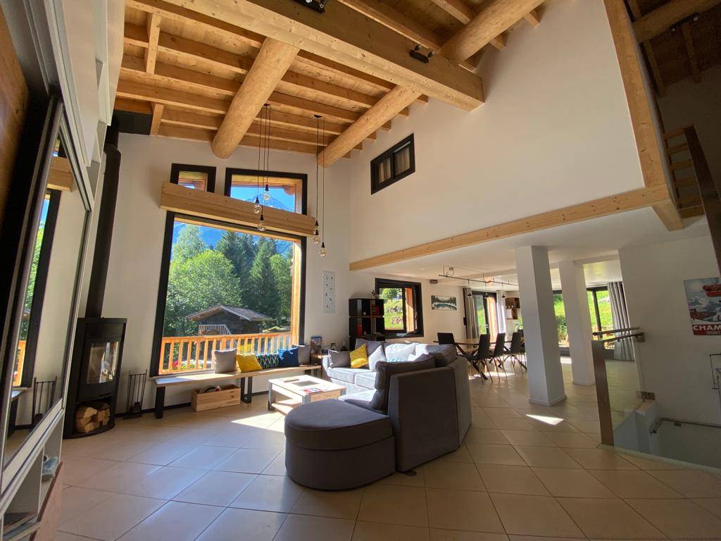 Ensemble immobilier composé de 2 chalets et mazot avec vue montagnes à vendre aux Houches - 74310