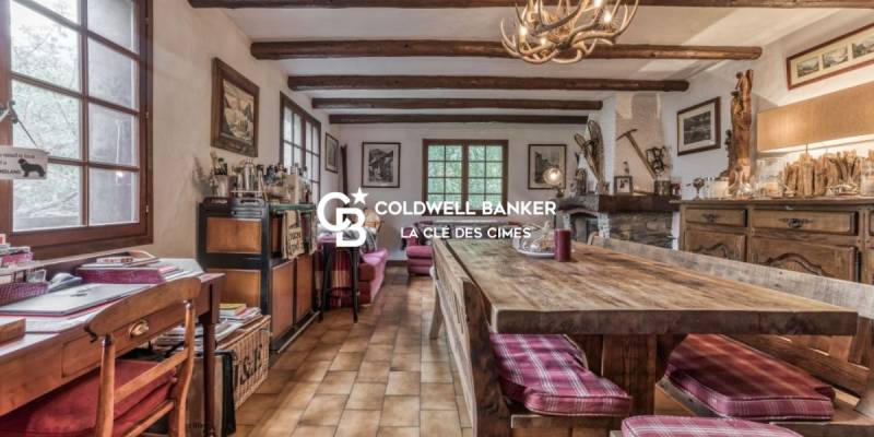 Chalet en bois à vendre aux Houches